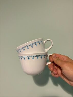 1970’s Vintage Corelle Livingware Tea Cups Snowflake Blue Pattern. Set of 2